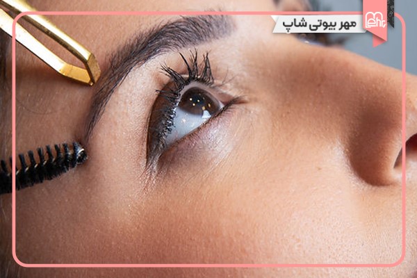برداشتن موهای اضافی ابرو